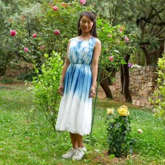 Robe sans manches déco batik