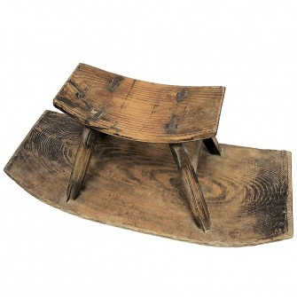 Tabouret ancien pour enfant