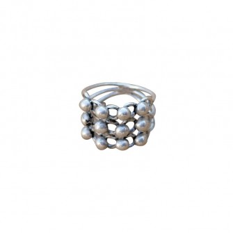 Bague douze perles