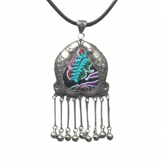 Pendentifs en argent Miao...