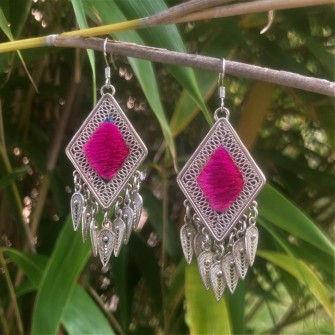 Boucle d'oreilles broderie...