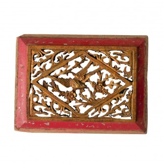 Décor scuplté en bois doré