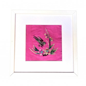 Broderie oiseau rose (D)
