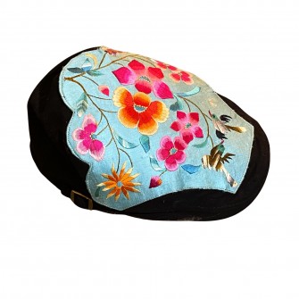 Casquette avec broderies...